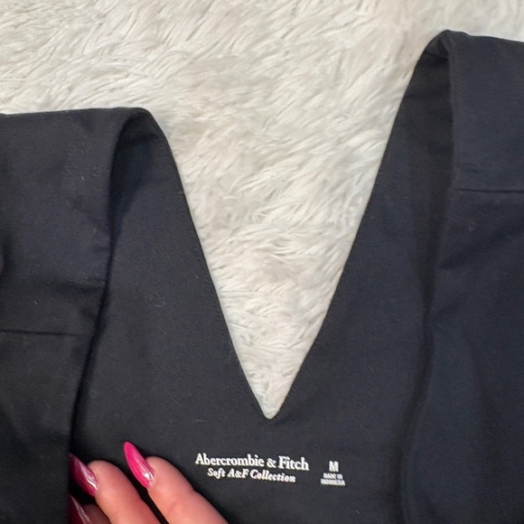 Abercrombie & Fitch Soft A&F Collection Black V-Neck Bodysuit - Picture 3 of 4